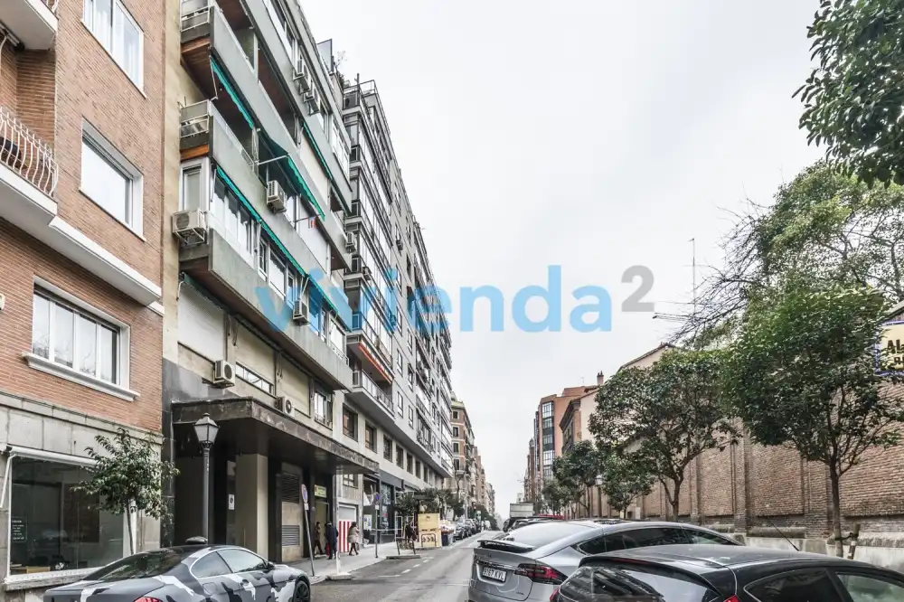 Außenansicht von Wohnung zur Miete in Madrid mit Klimaanlage und Heizung