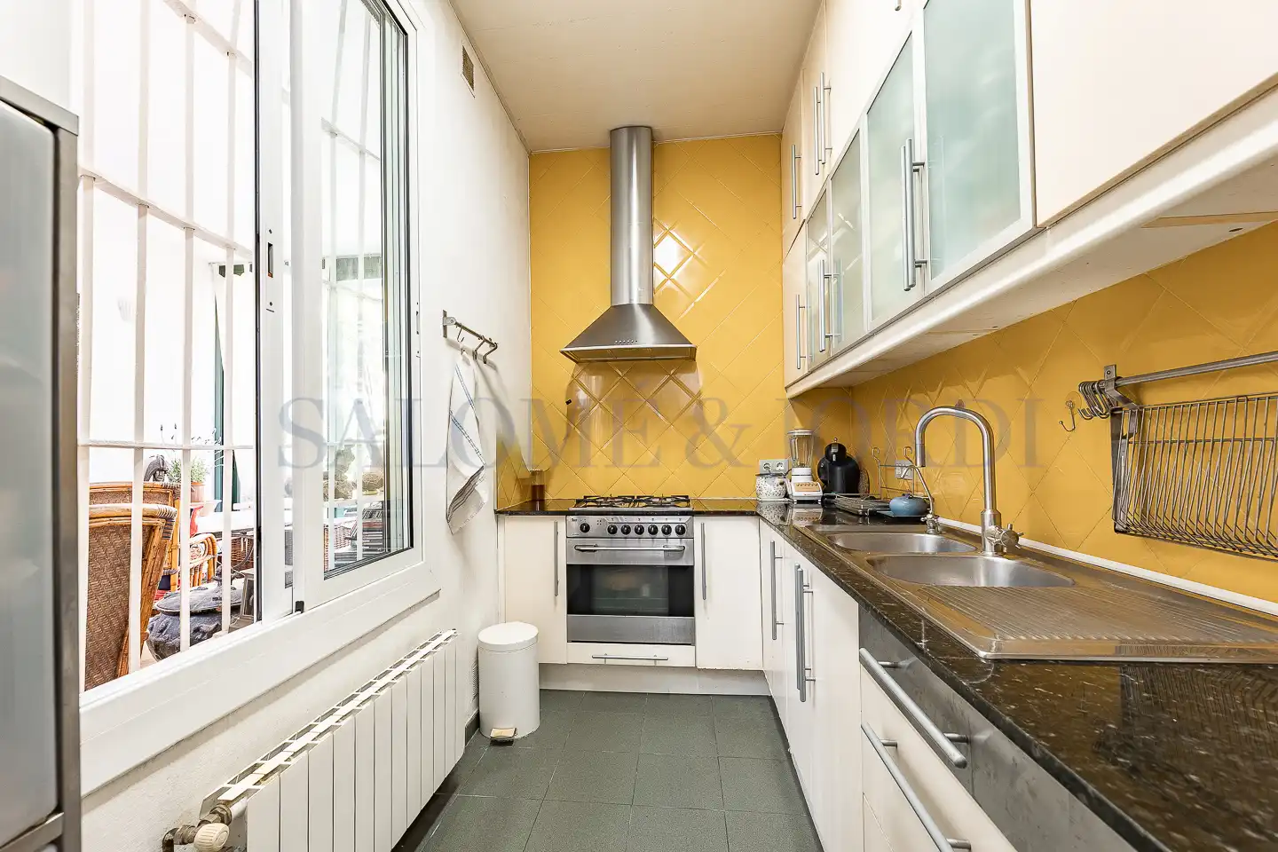 Kitchen of Houses for sale in Vilassar de Mar  with Air Conditioner, Heating and Private garden