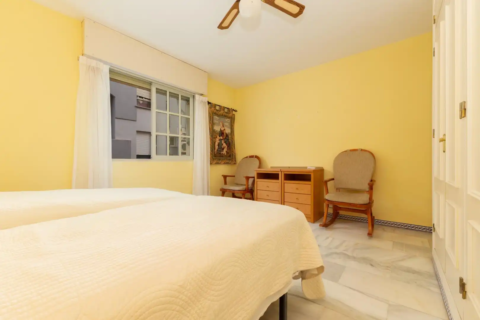 Dormitori de Apartament en venda en Fuengirola