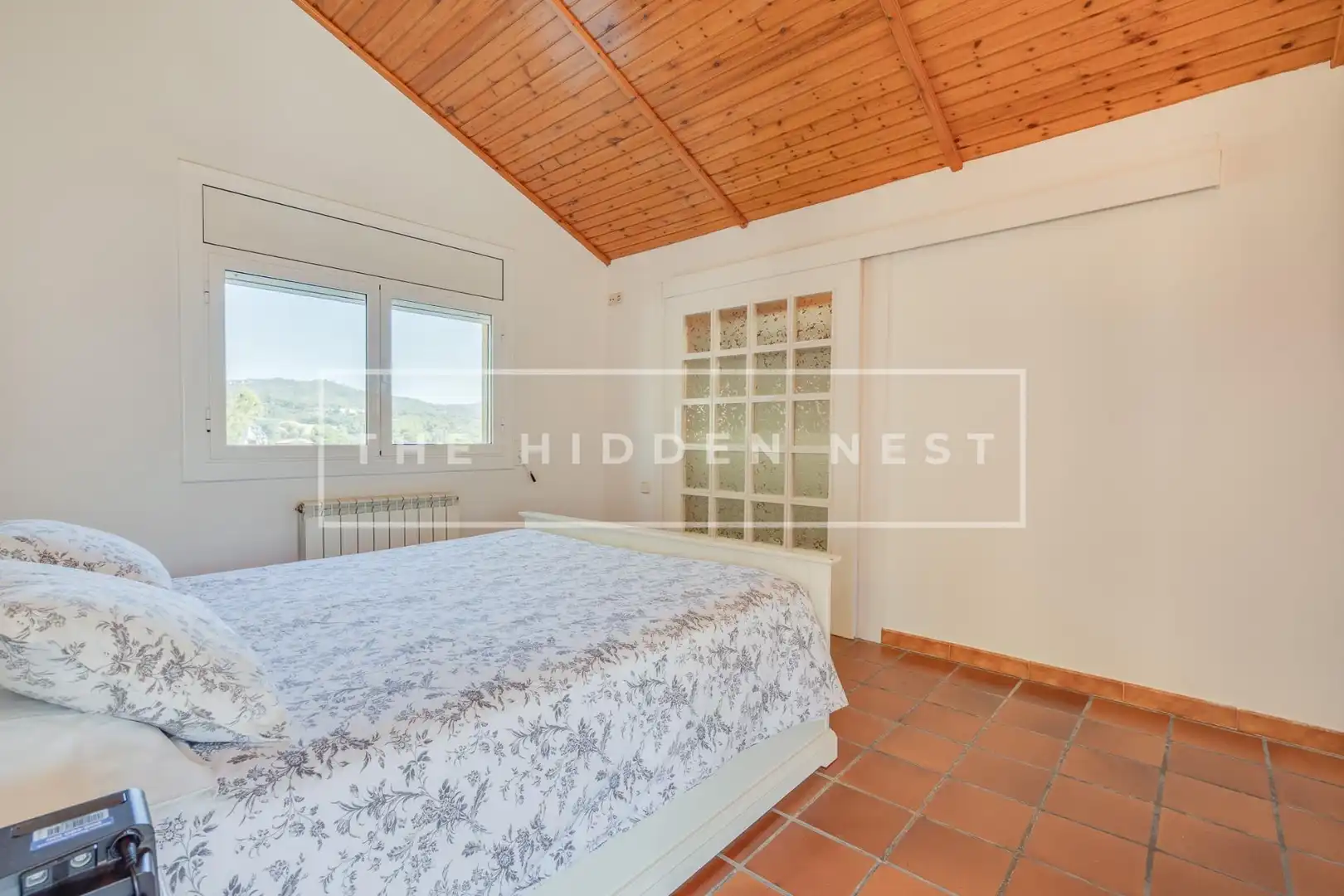 Dormitori de Casa o xalet en venda en Castellar del Vallès amb Calefacció, Parquet i Terrassa