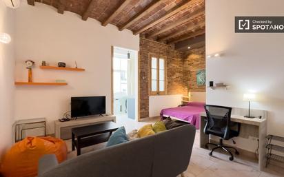Living room of Flat to rent in  Barcelona Capital  with Air Conditioner, Heating and Furnished