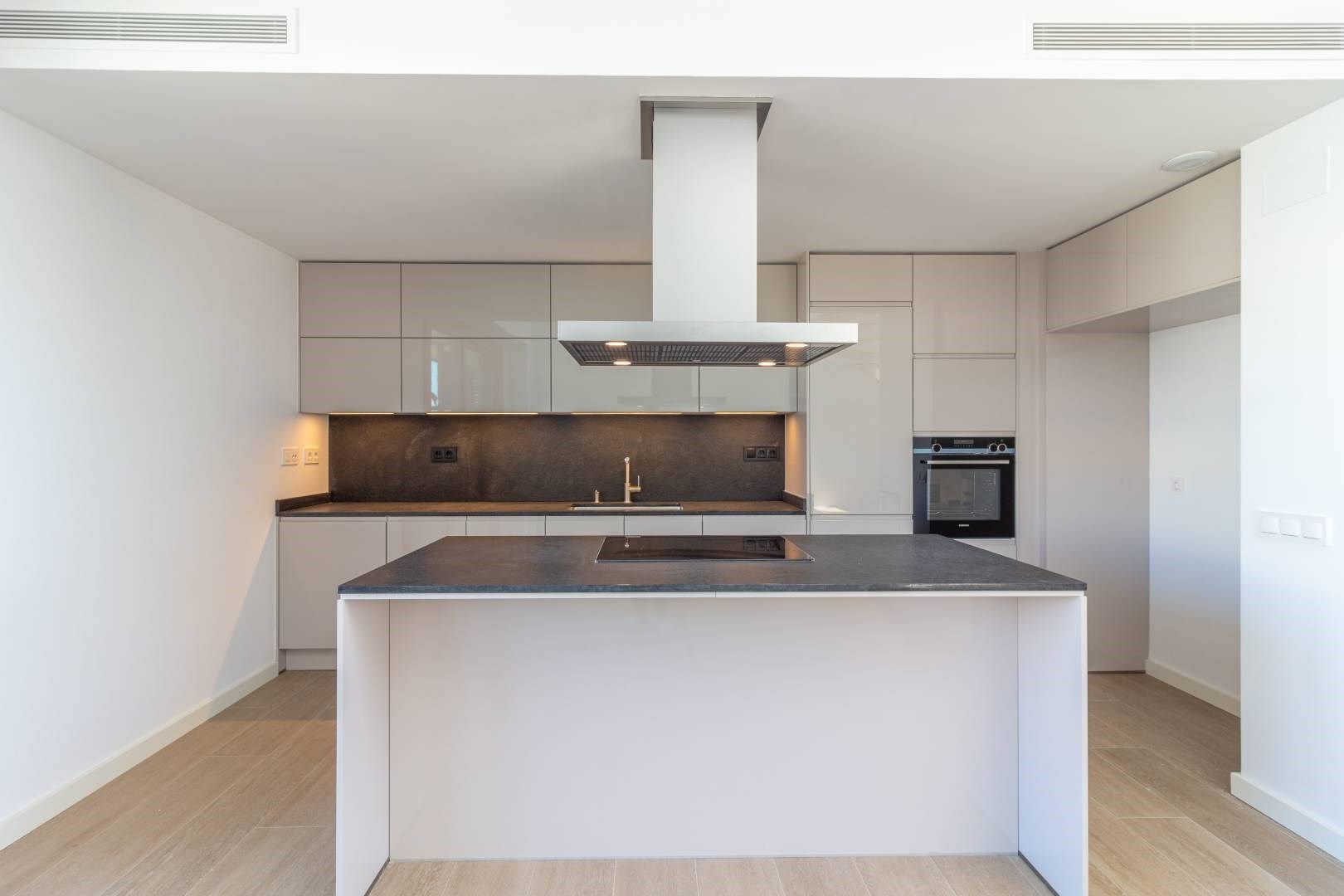 Piso de alquiler en Turó de Can Mates