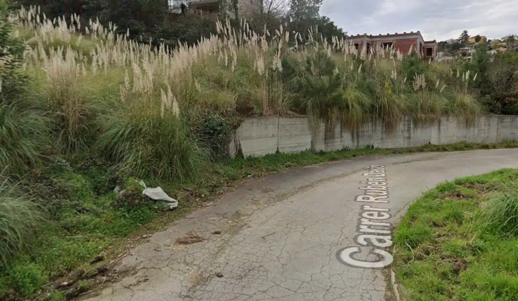 Terreno residencial en venta en Carrer Rubén Darío 31