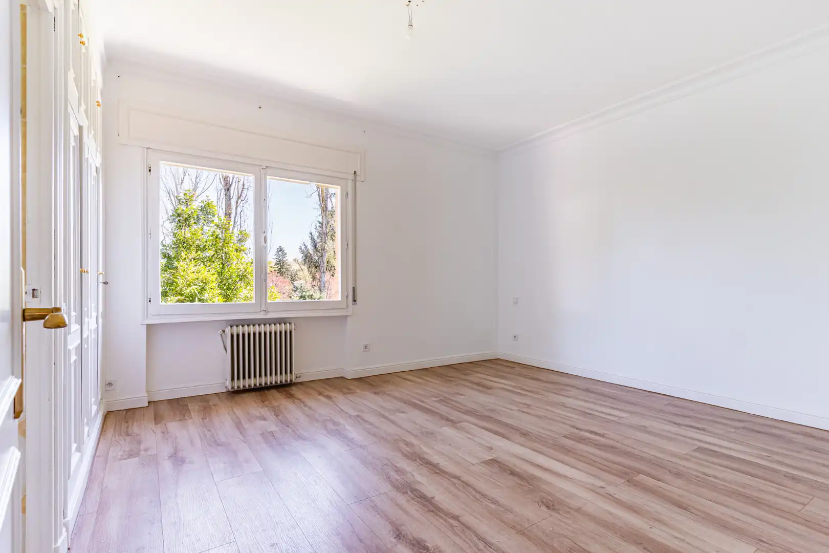 Living room of Houses for sale in Villanueva de la Cañada  with Air Conditioner, Heating and Private garden