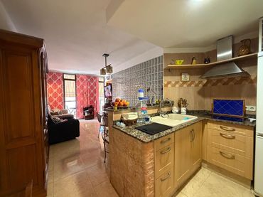 Appartamento con balcone in vendita a Llevant