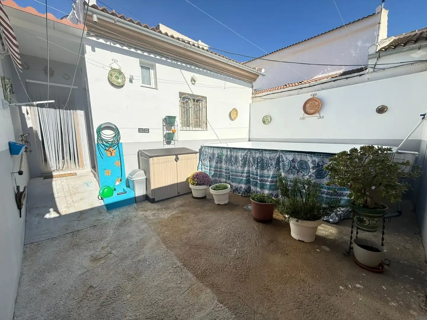 Vista exterior de Casa o xalet en venda en Humilladero amb Aire condicionat, Calefacció i Piscina