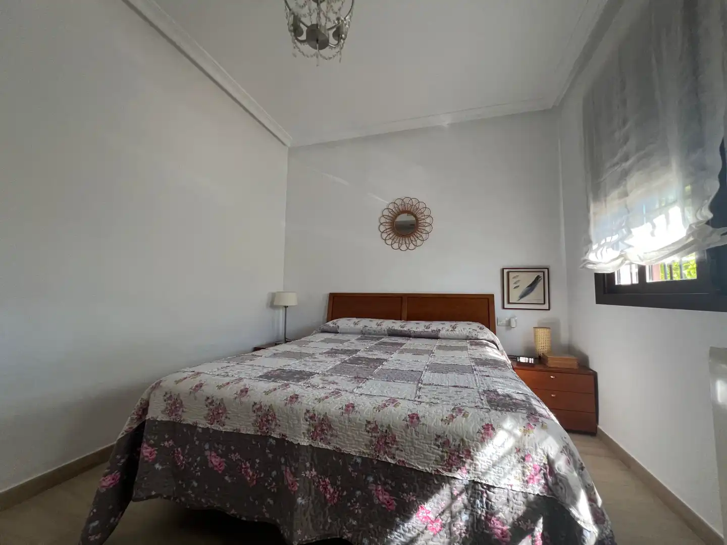 Dormitori de Casa adosada en venda en Espartinas amb Aire condicionat, Calefacció i Jardí privat