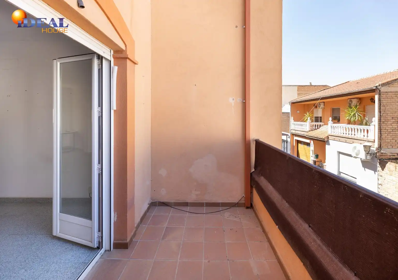 Terraced house with terrace for sale in San Antón, imagen 3