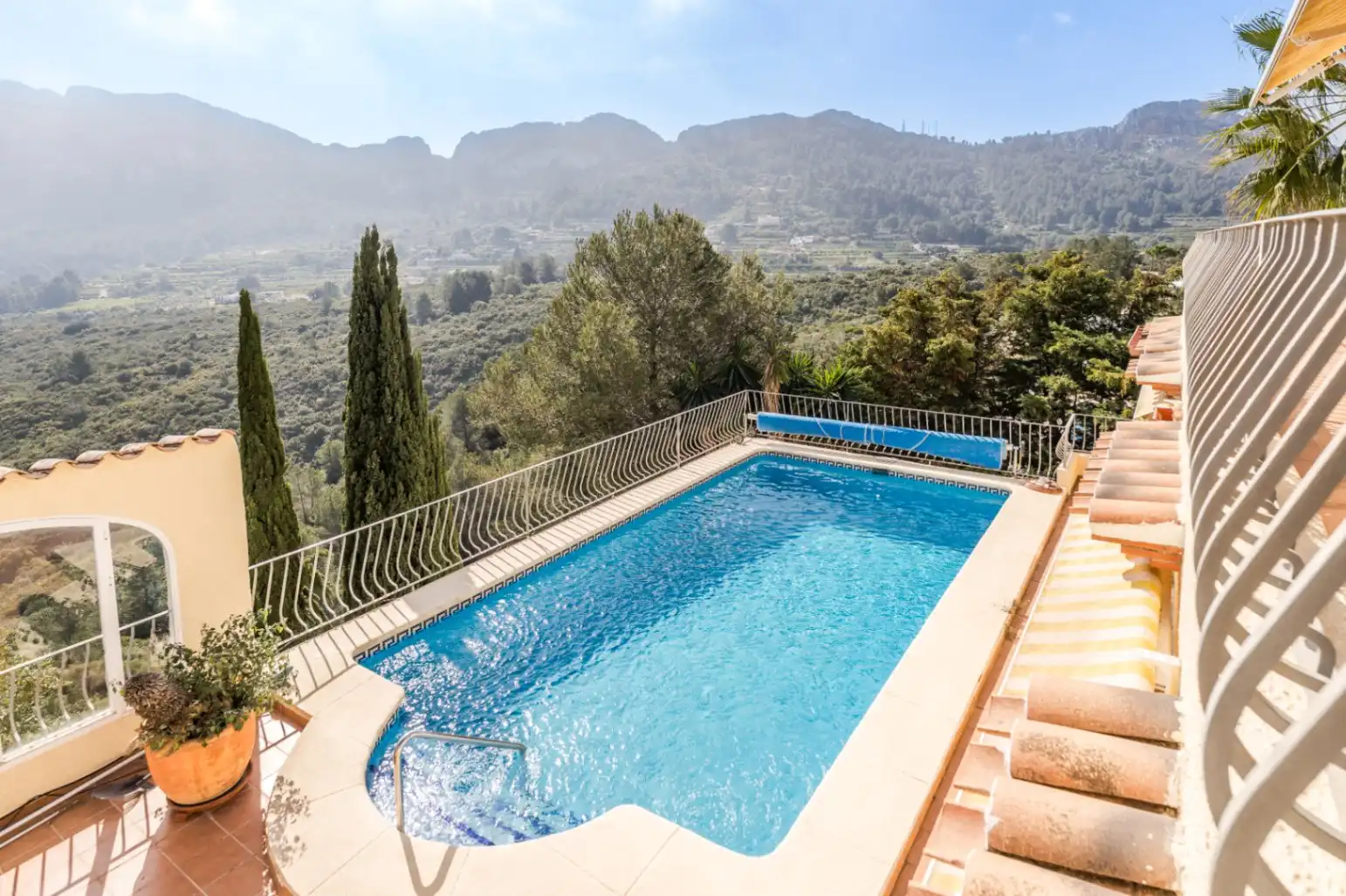 Swimming pool of Houses for sale in Dénia  with Air Conditioner, Heating and Private garden