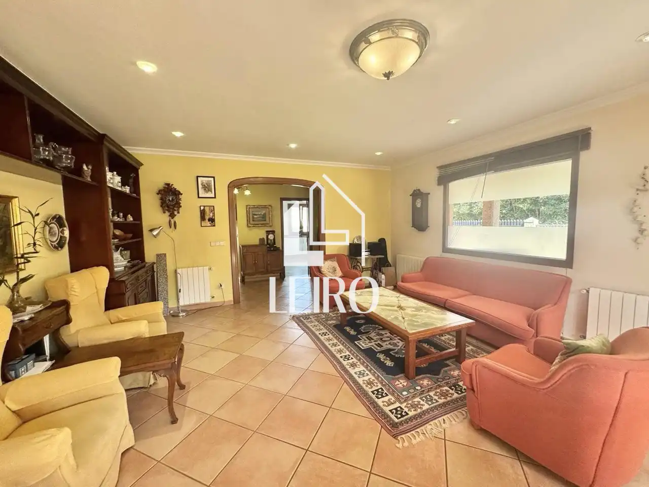 Sala d'estar de Casa o xalet en venda en Vilagarcía de Arousa amb Calefacció, Jardí privat i Parquet