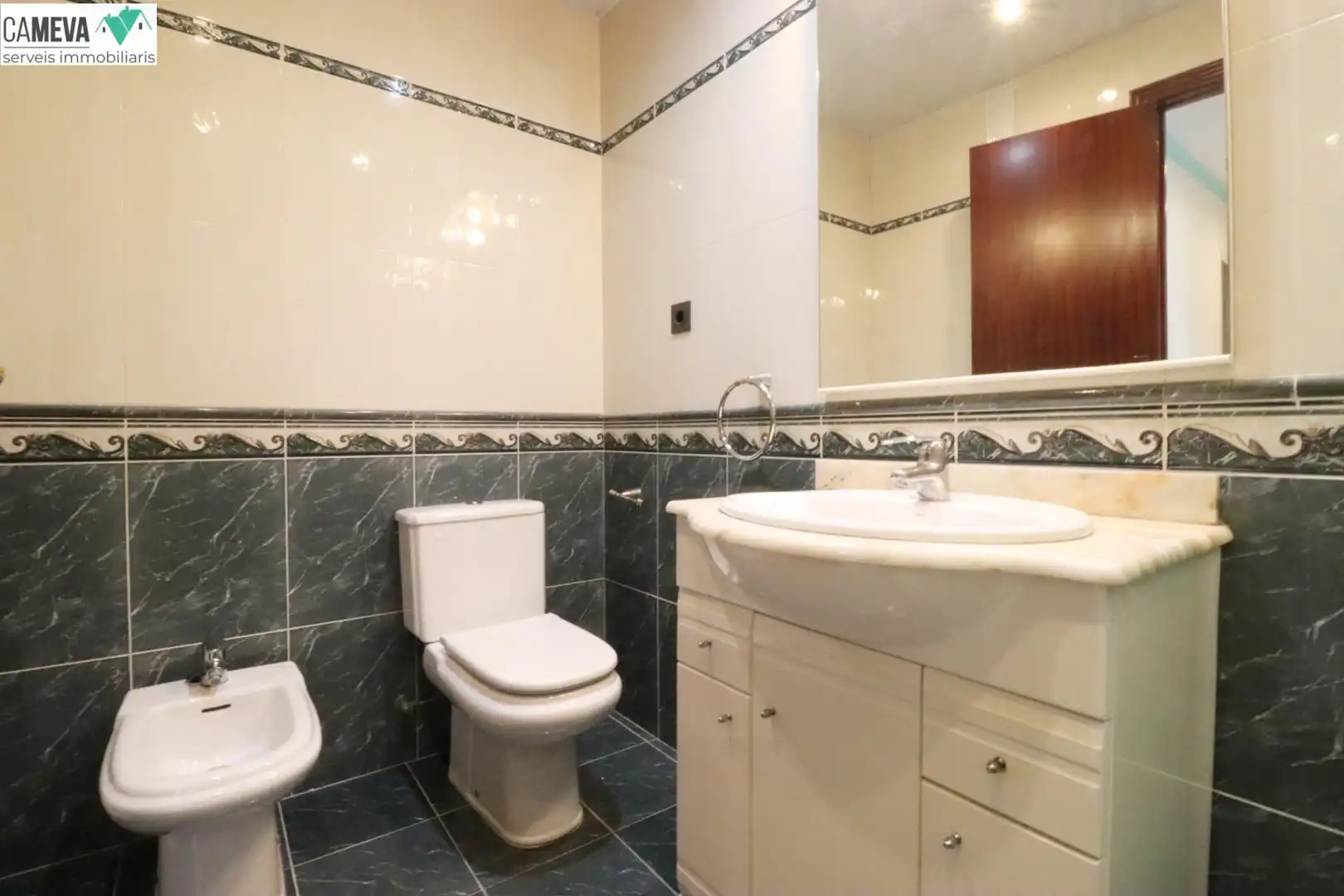 Bathroom of Flat for sale in Barberà del Vallès  with Air Conditioner, Heating and Terrace