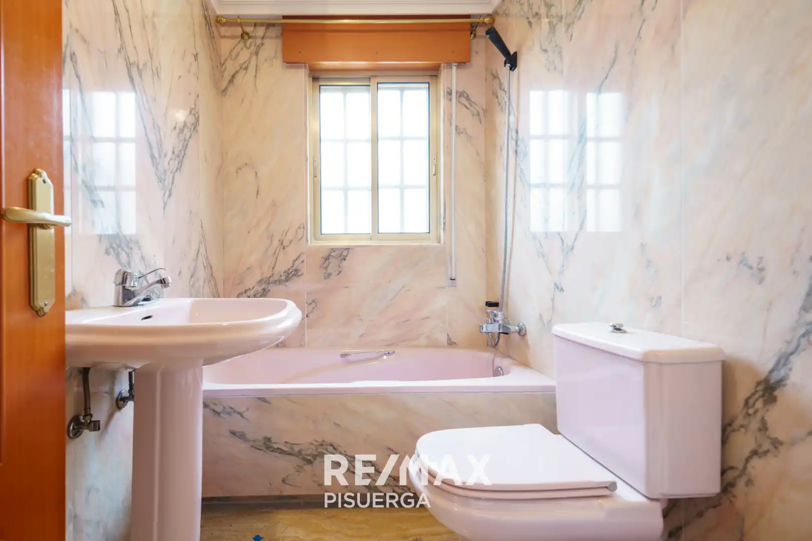 Chalet con jardín en venta en Calle Castilla y León 1, imagen 38