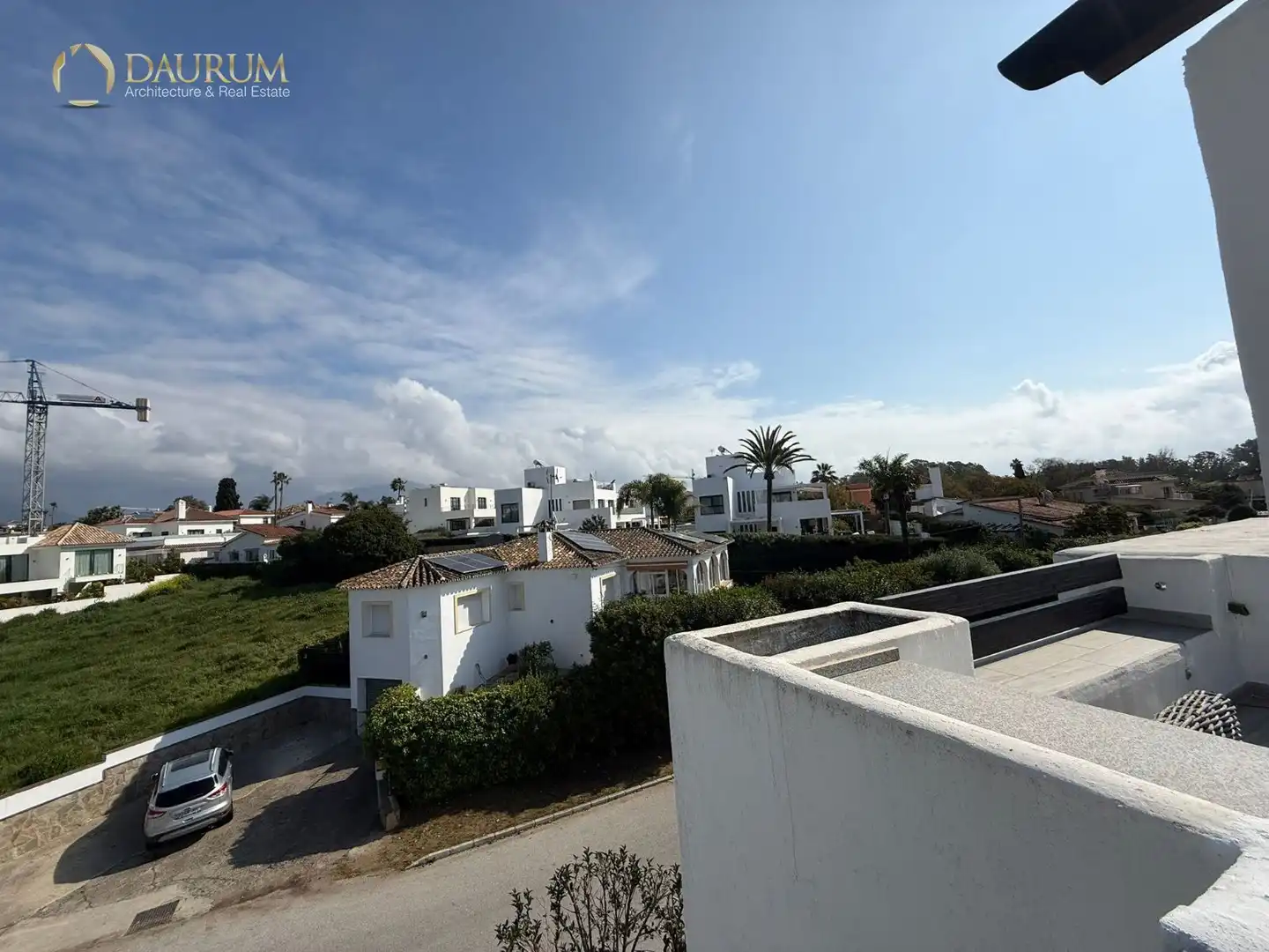 Vista exterior de Casa adosada en venda en Marbella amb Aire condicionat, Calefacció i Parquet