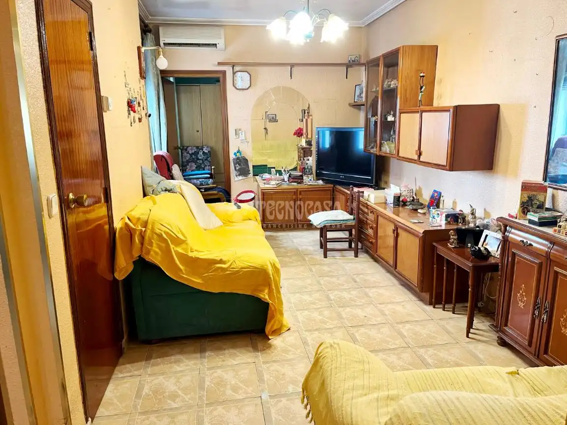 Living room of Buildings for sale in Madrid