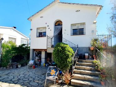 Villa mit Pool zum Verkauf in Sant Esteve Sesrovires