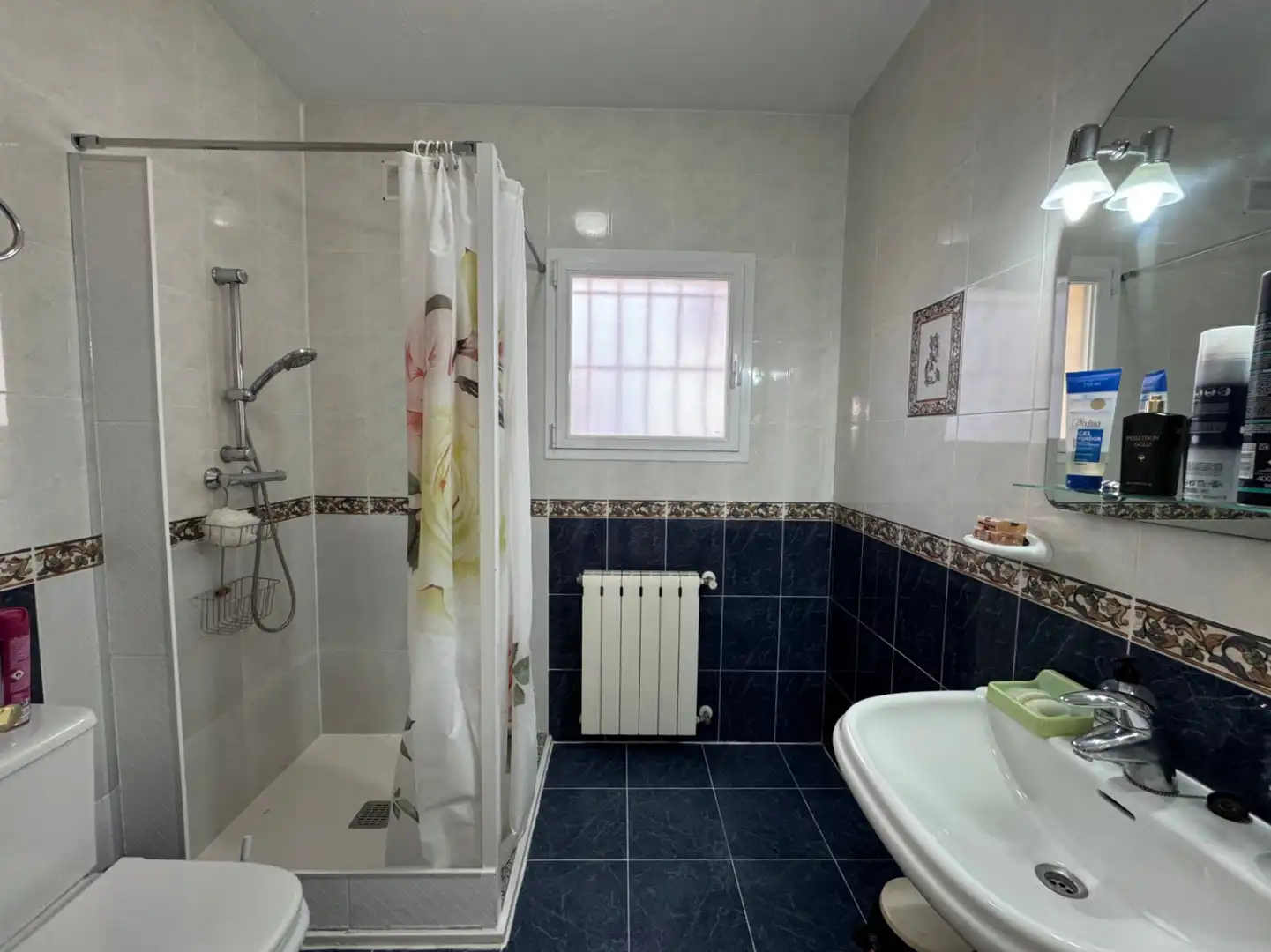Baño de Casa o chalet en venta en Benitachell / El Poble Nou de Benitatxell con Aire acondicionado, Calefacción y Jardín privado