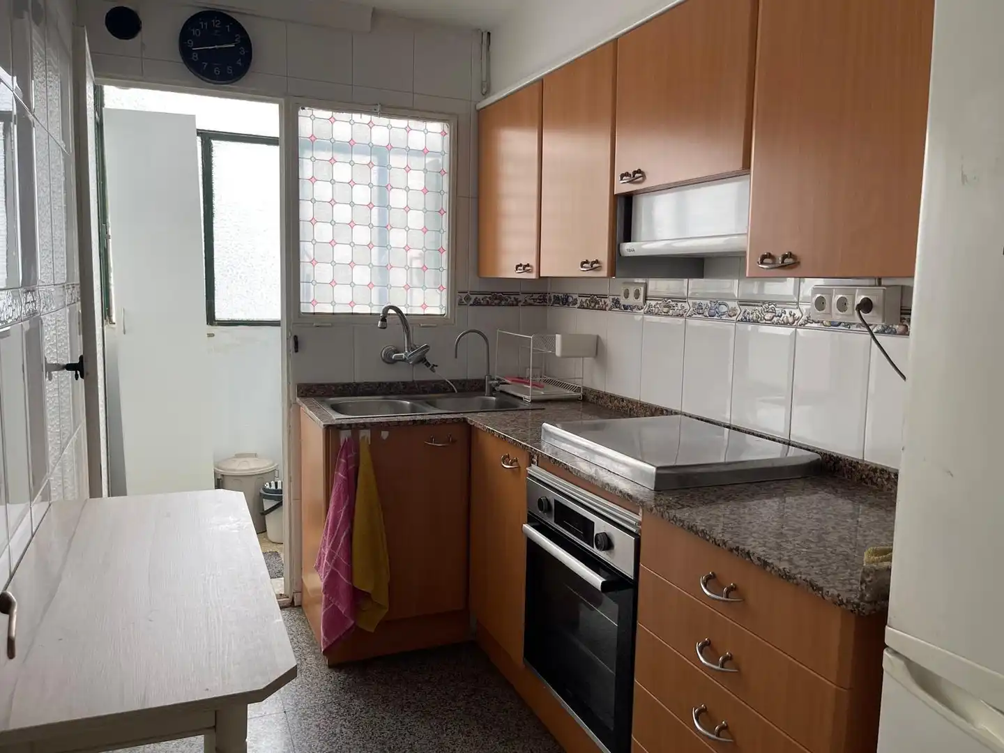 Cuina de Pis de lloguer en Valencia amb Parquet, Moblat i Balcó