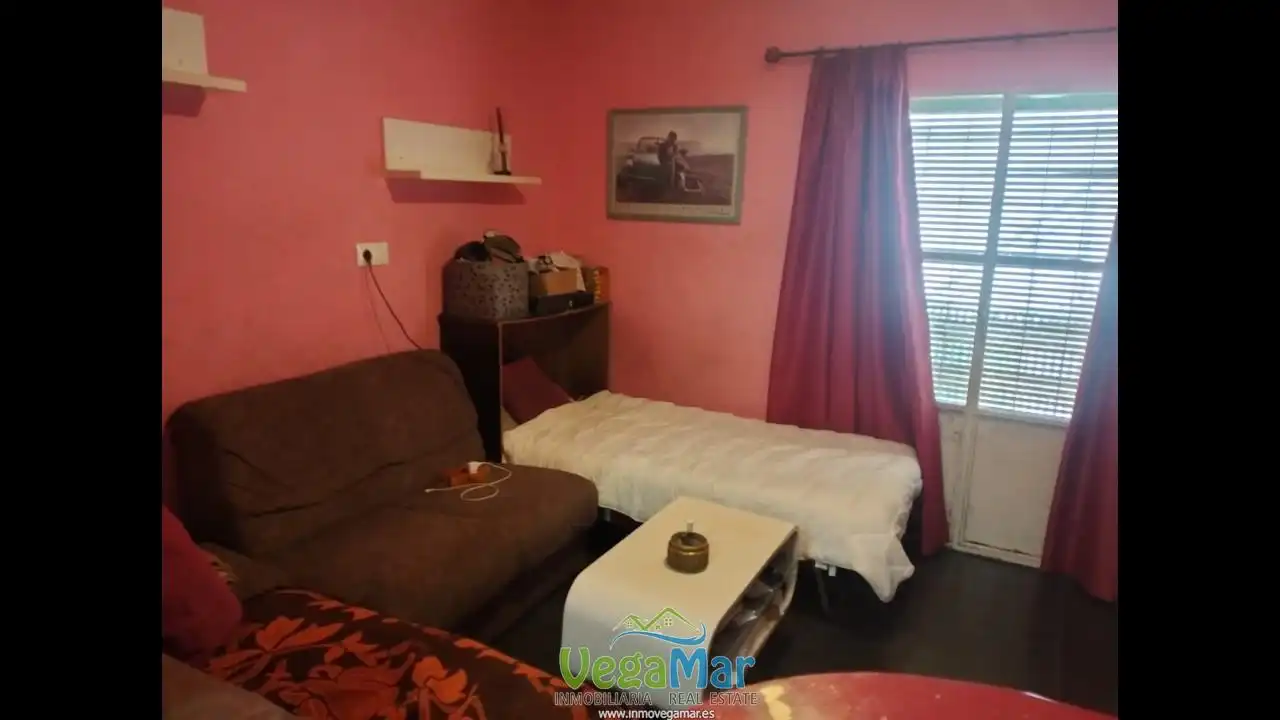 Dormitori de Casa o xalet en venda en Otívar