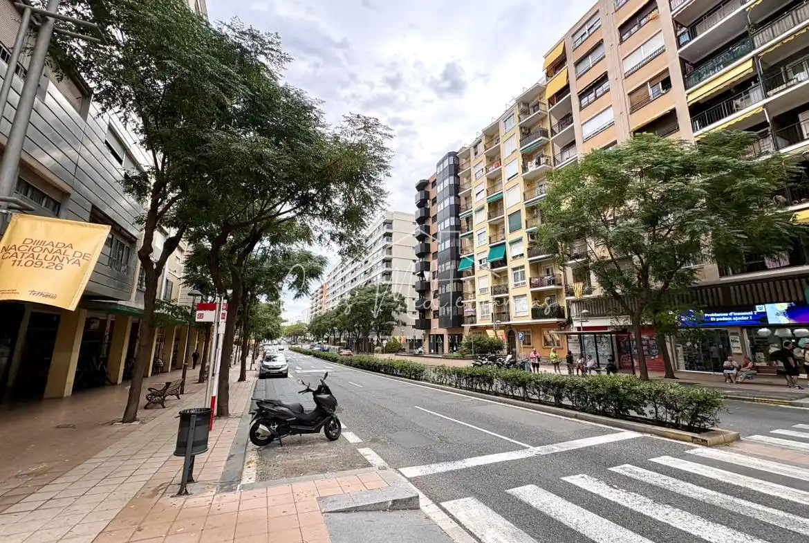 Local comercial en venda a Avinguda Catalunya 20