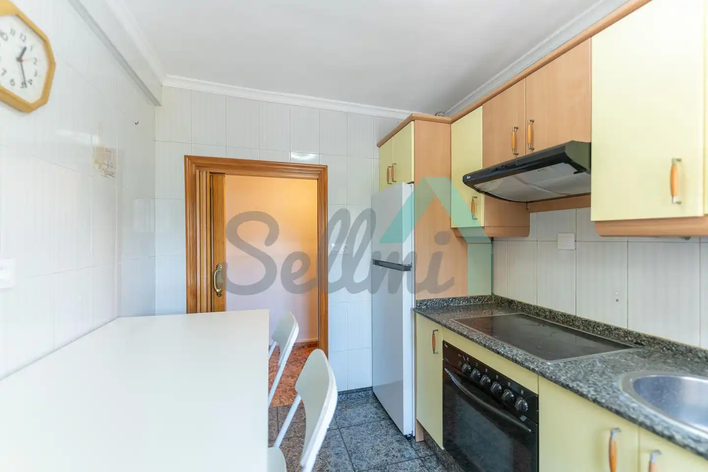 Kitchen of Ground floor for rent in Avilés  with Heating and Furnished