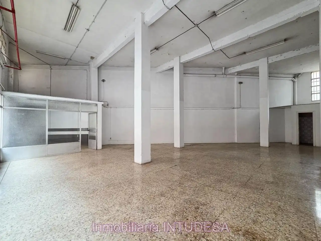 Local comercial de lloguer a Diaz Bravo, imagen 3