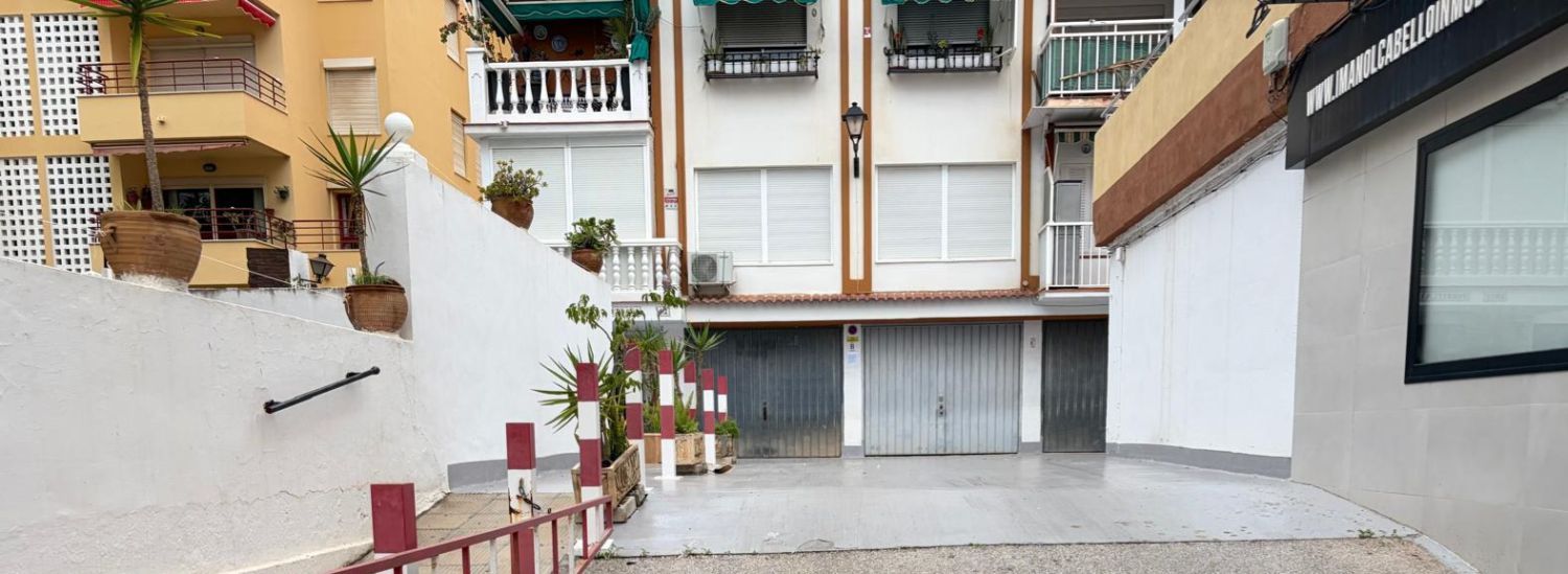 Exterior view of Garage for sale in Vélez-Málaga