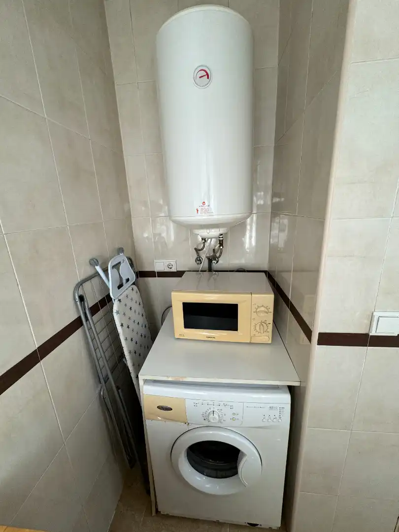 Room in Camino Suárez, Suárez