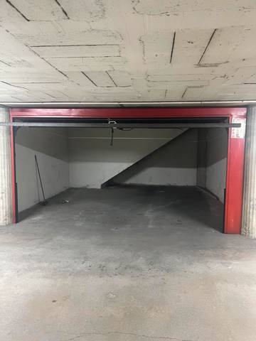 Garaje en Venta en Carrer de Josep Irla en Veïnat