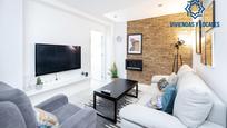 Living room of Flat for sale in  Granada Capital  with Air Conditioner and Heating