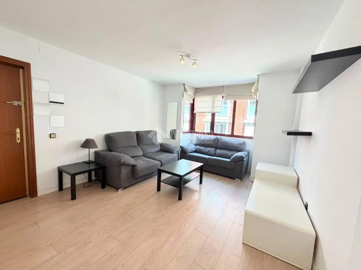 Sala de estar de Piso en venta en Madrid con Aire acondicionado y Amueblado