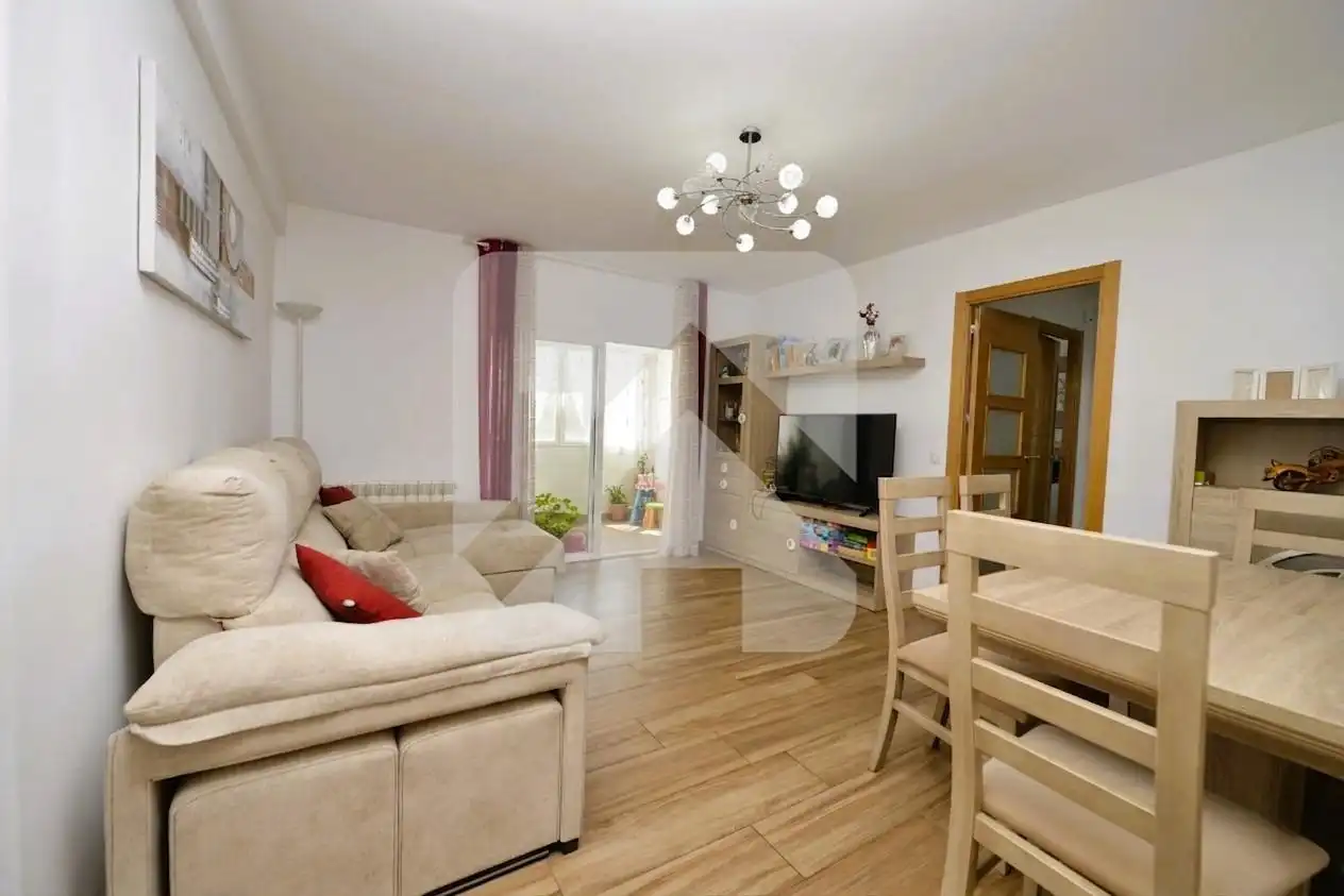 Sala de estar de Piso en venta en Valdemoro con Calefacción y Terraza