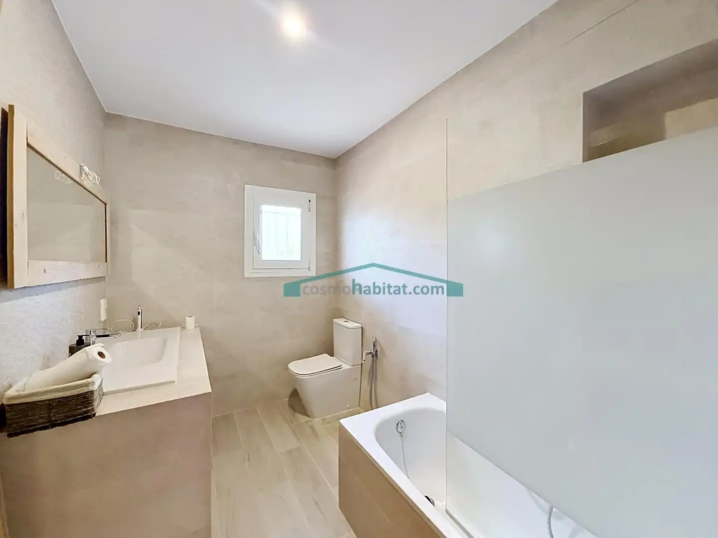 Badezimmer von Haus oder Chalet zur Miete in Paterna mit Heizung, Privatgarten und Terrasse