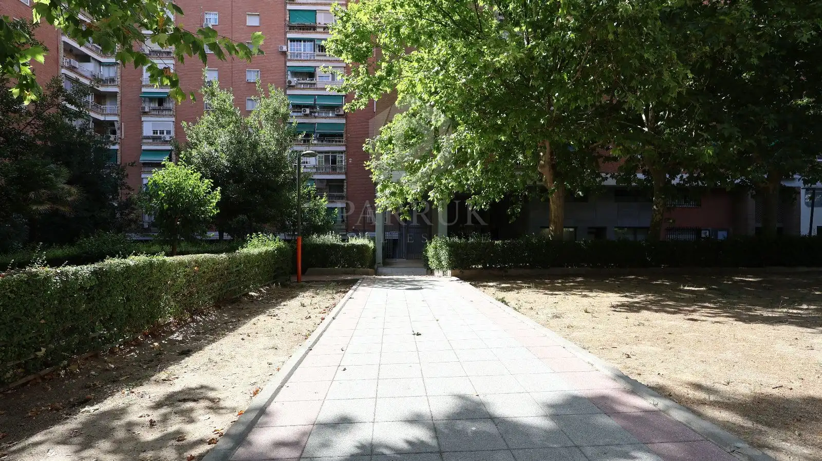 Exterior view of Attic for sale in Alcorcón  with Terrace, Swimming Pool and Community pool