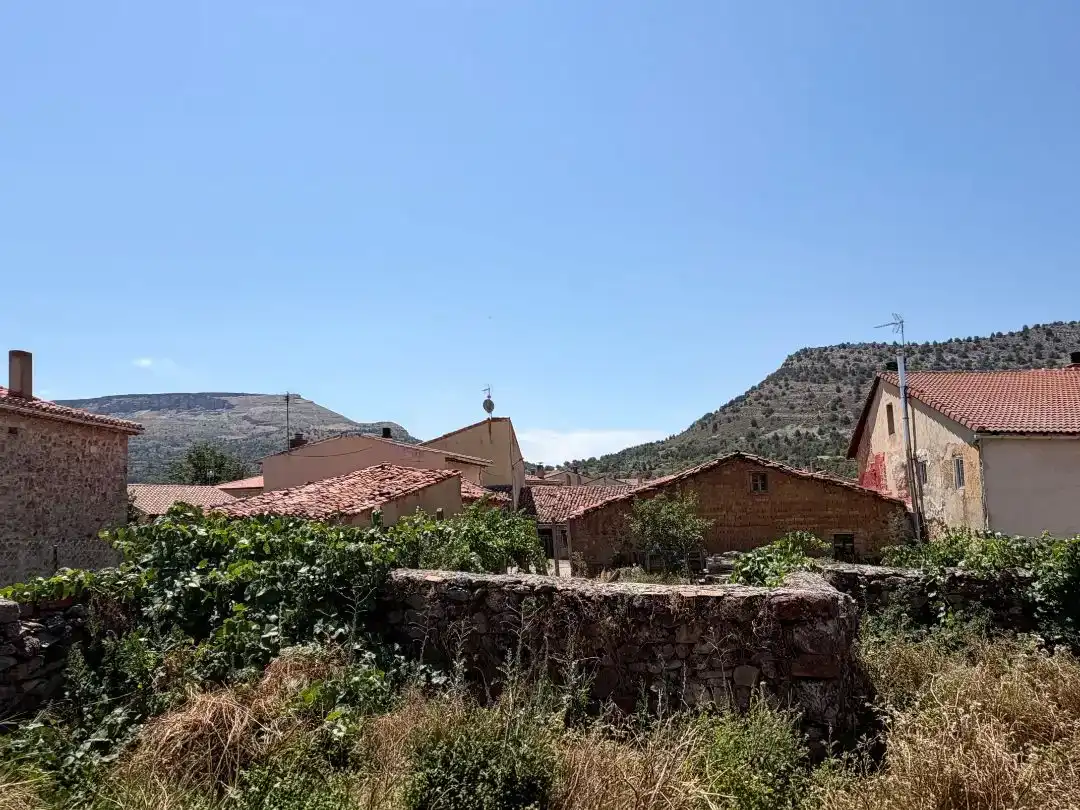 Vista exterior de Piso en venta en Contreras con Jardín privado y Amueblado