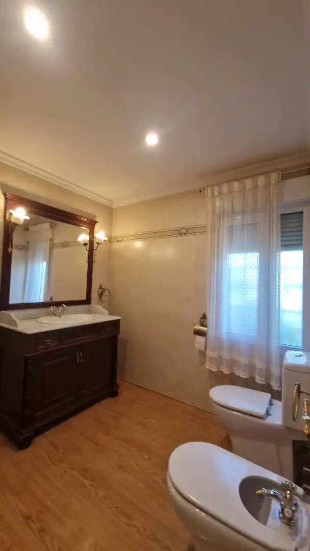 Baño de Casa o chalet en venta en Villalbilla con Aire acondicionado, Calefacción y Jardín privado