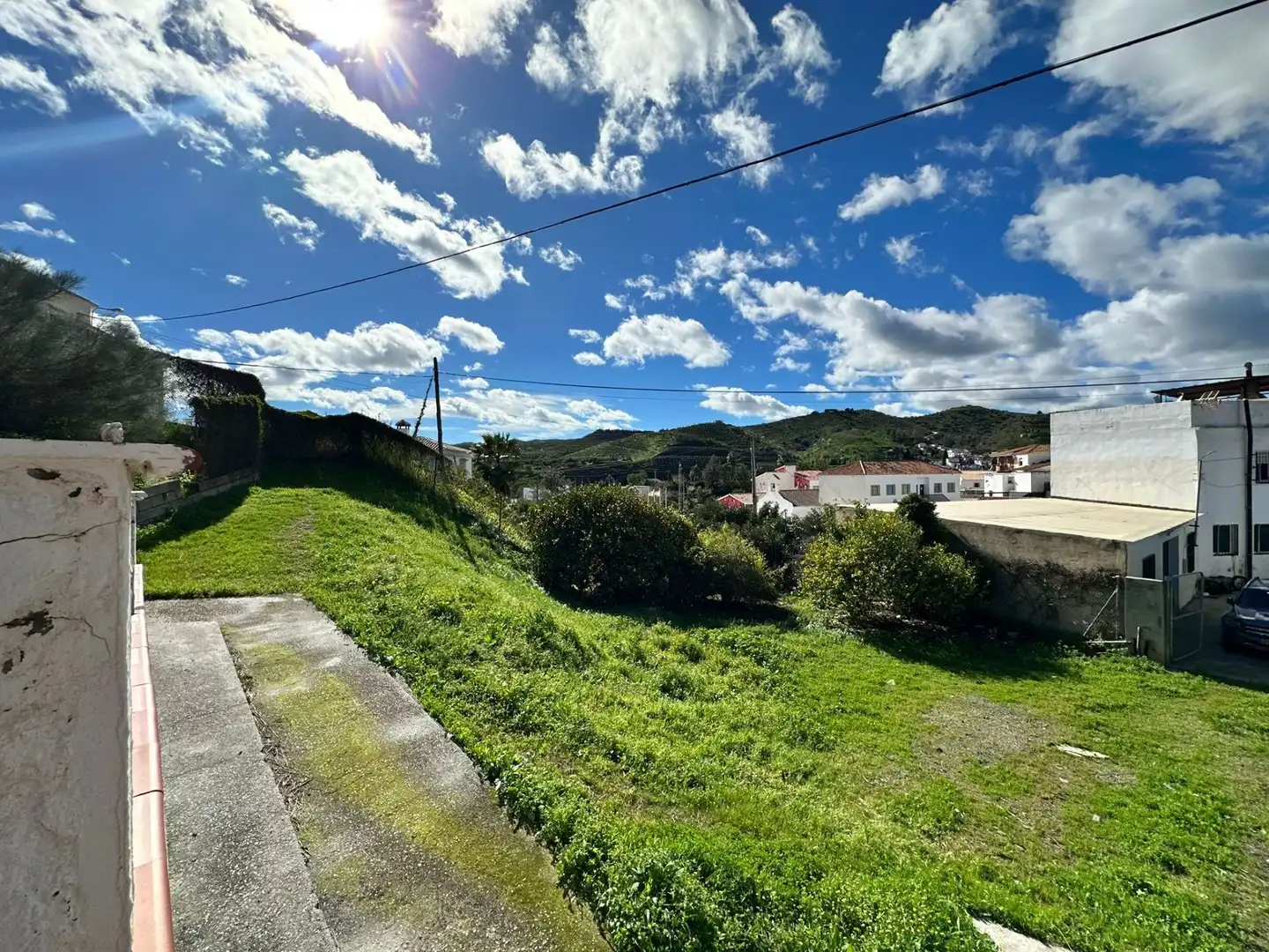 Vista exterior de Casa o xalet en venda en Vélez-Málaga amb Aire condicionat, Jardí privat i Traster