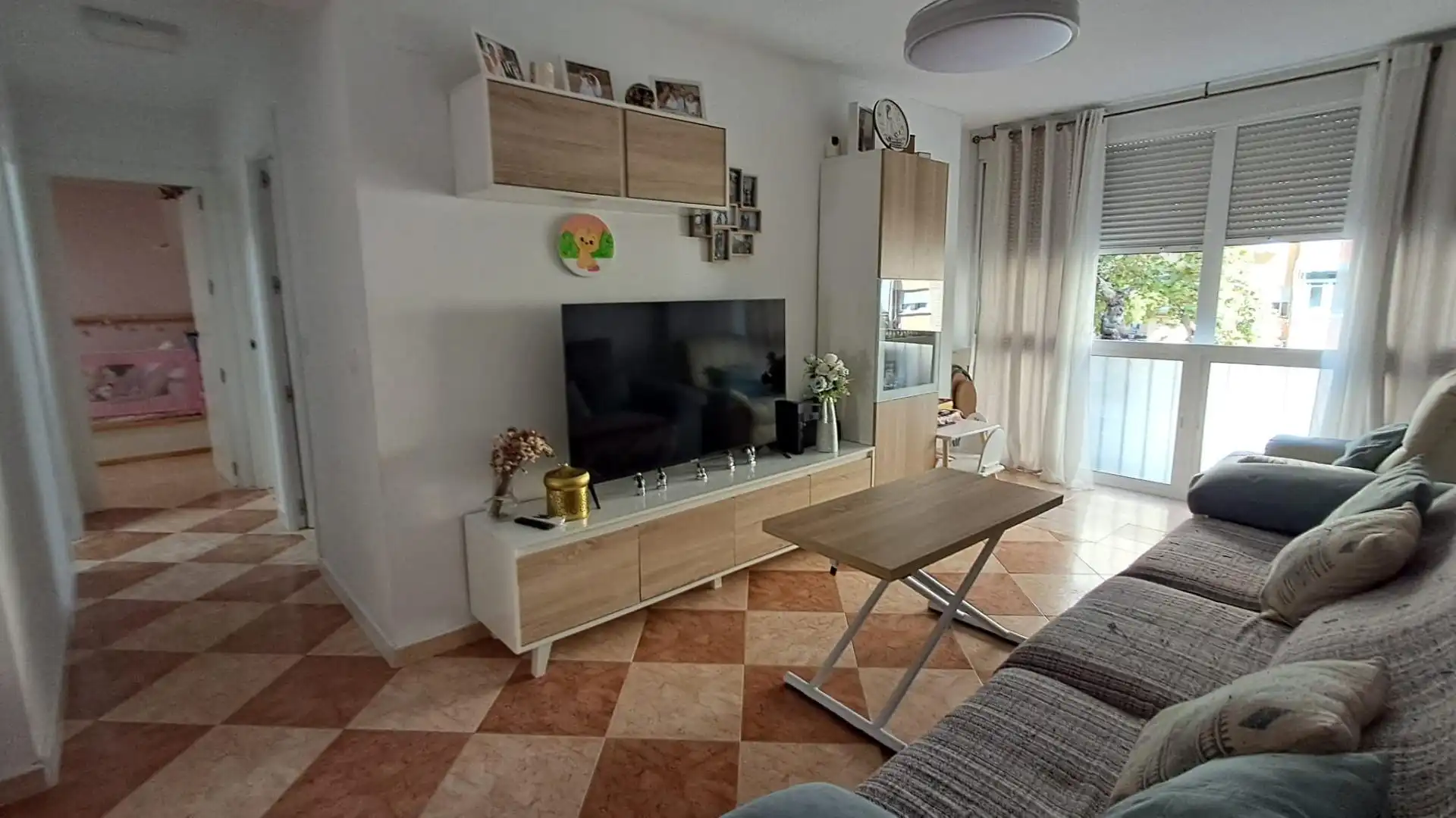 Sala de estar de Piso en venta en Carretera de Cádiz