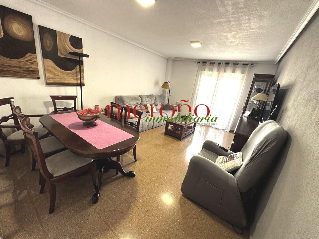 Sala d'estar de Pis en venda en Elche / Elx amb Aire condicionat i Balcó