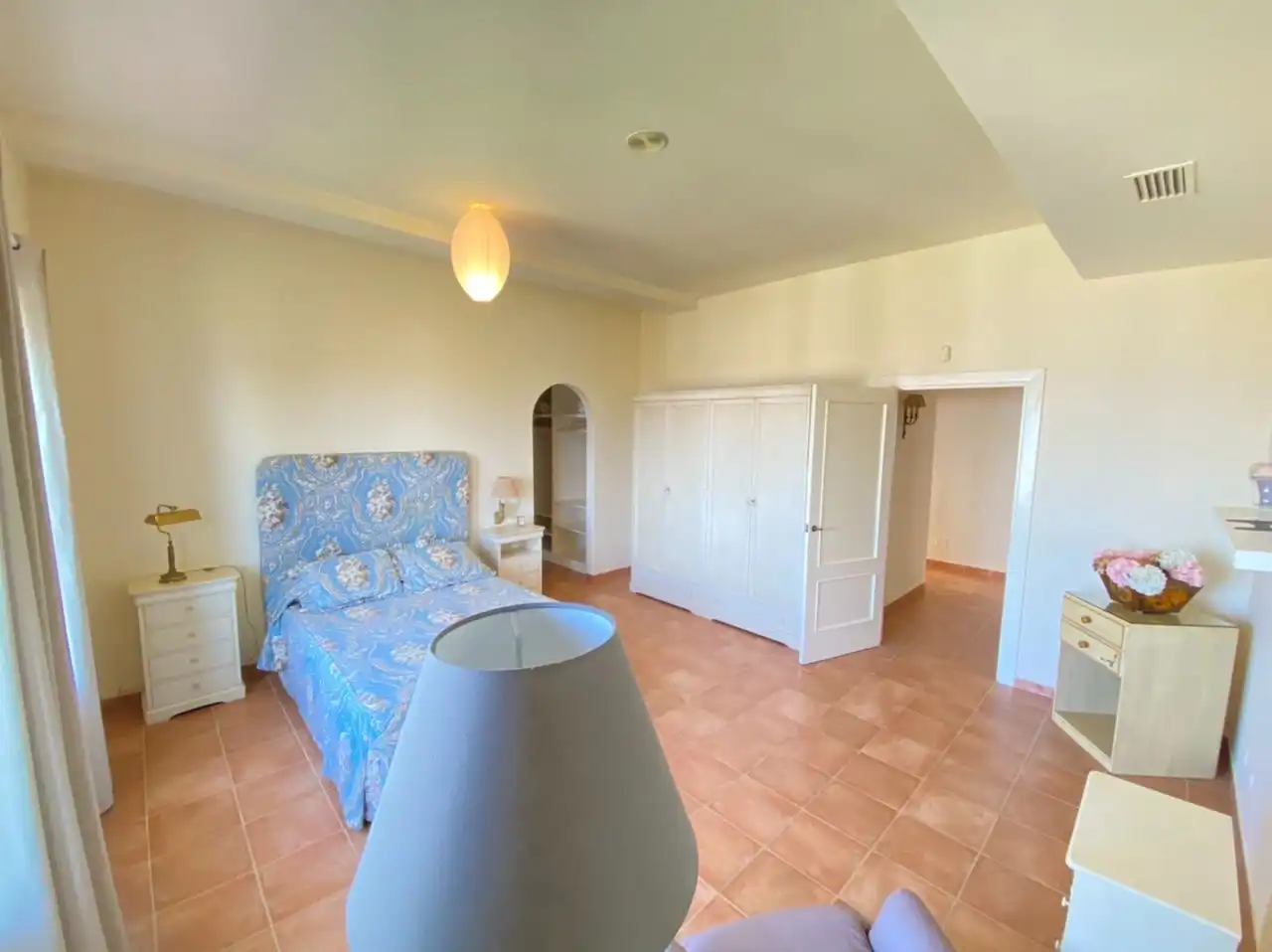 Dormitori de Casa o xalet en venda en Torrox amb Aire condicionat, Jardí privat i Traster