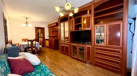 Foto 2 de Pis en venda a Calle de Alzola, Orcasitas, Madrid