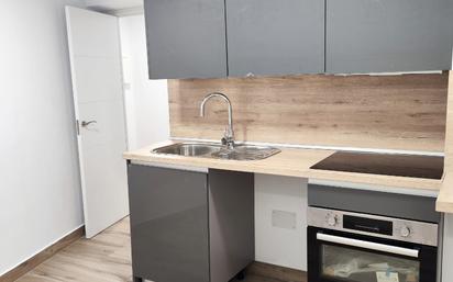 Kitchen of Flat for sale in  Madrid Capital  with Heating, Parquet flooring and Terrace