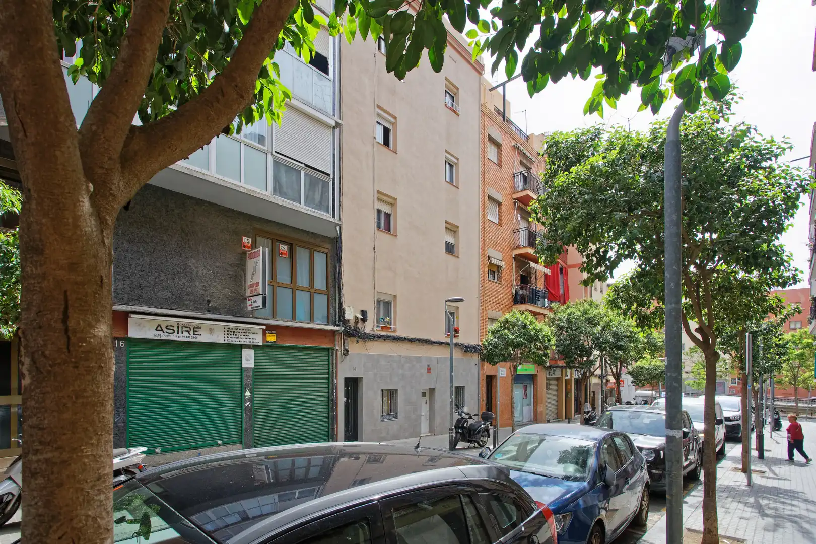Exterior view of Flat for sale in L'Hospitalet de Llobregat