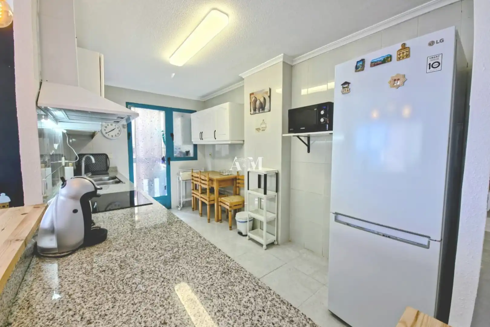 Kitchen of Flat for rent in Torrevieja  with Terrace, Furnished and Oven