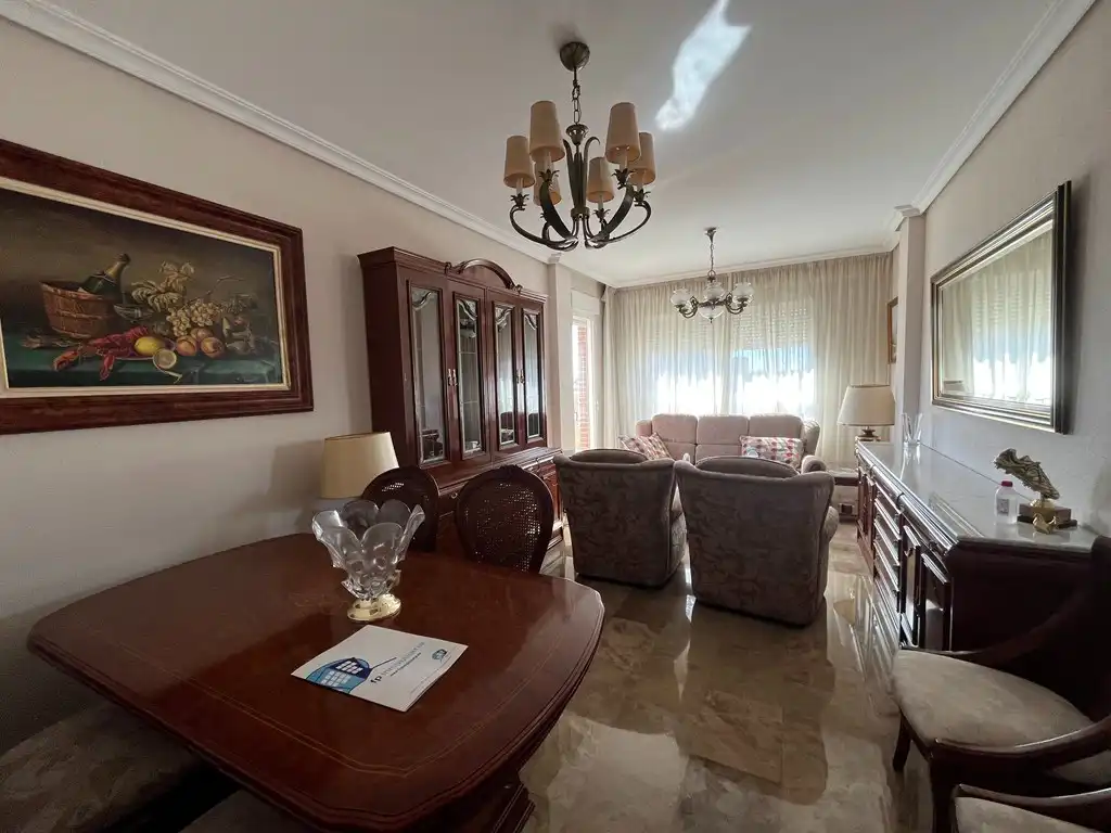 Sala de estar de Piso en venta en Albacete con Calefacción, Terraza y Trastero