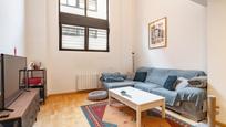 Sala d'estar de Pis en venda en  Barcelona Capital amb Parquet, Terrassa i Balcó