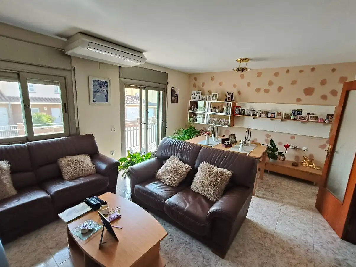 Living room of Houses for sale in Sils  with Air Conditioner, Heating and Private garden
