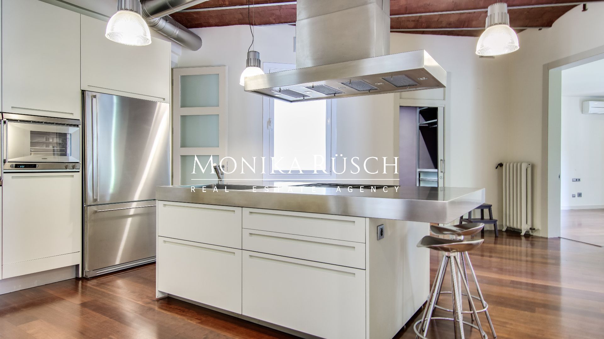 Kitchen of Flat to rent in  Barcelona Capital  with Air Conditioner and Heating