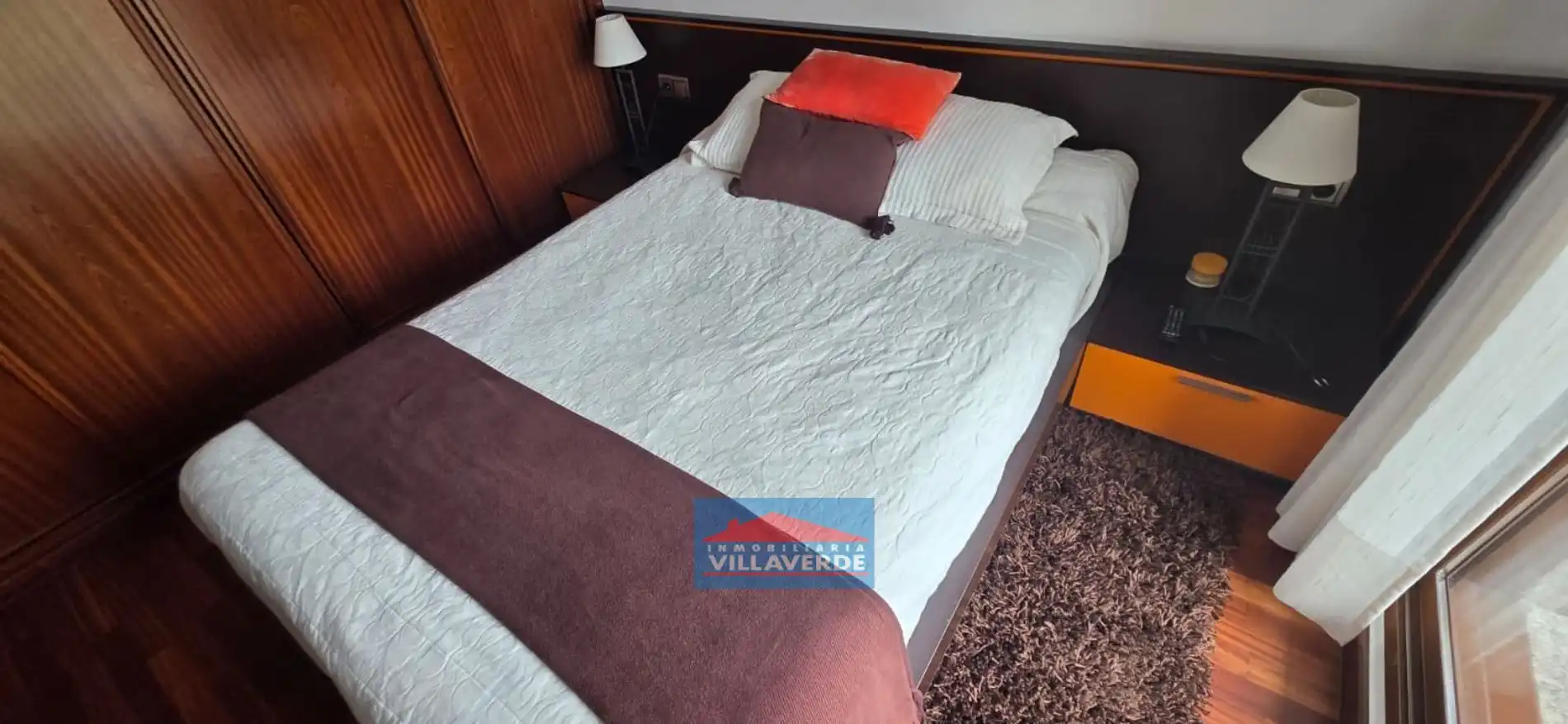 Habitación de Casa adosada en venta en Cangas  con Calefacción, Terraza y Trastero