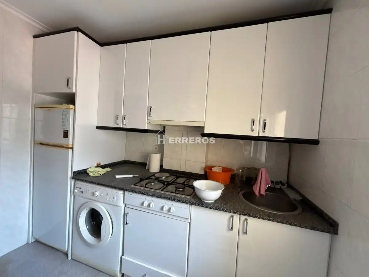 Küche von Wohnung zum Verkauf in  Logroño mit Heizung