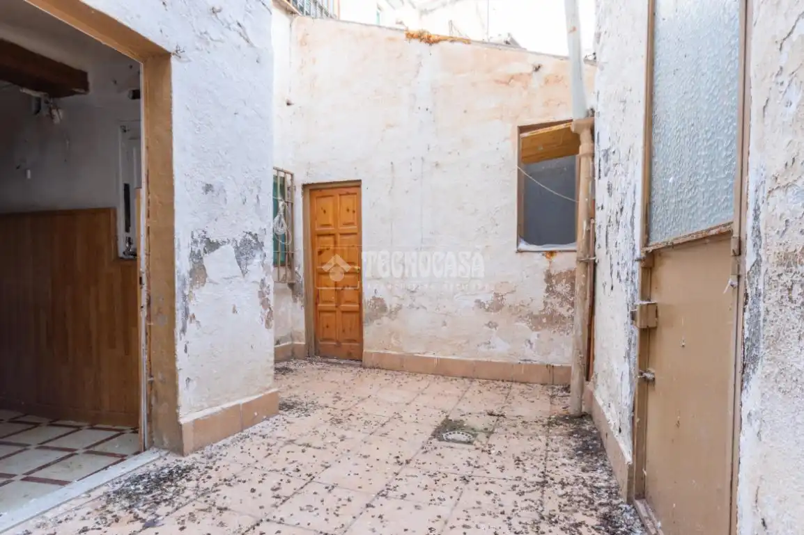 Casa adosada en venta en Alhendín